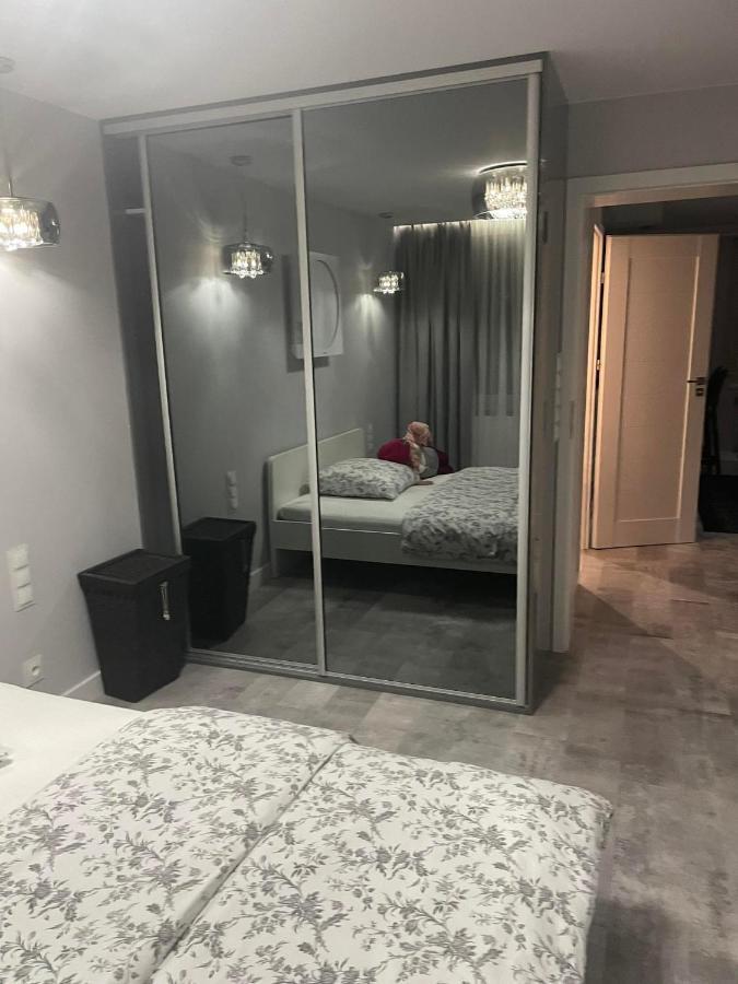 Апартаменты Apartament Poniatowa Экстерьер фото